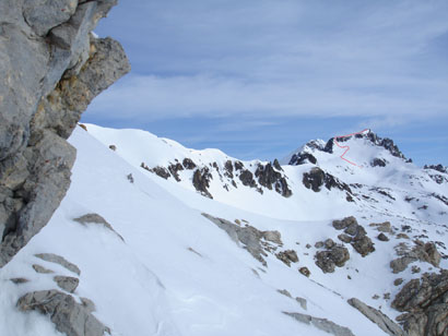 Piz Suvretta con indicata in rosso la parte finale dell'ascesa.