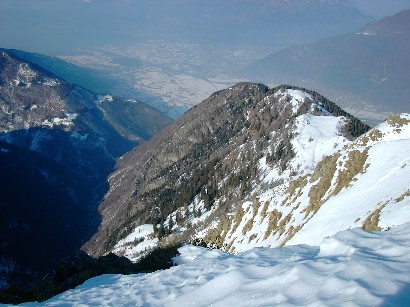 Poca neve è rimasta.