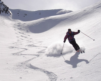 Gianluca durante la discesa dalla Cima di Lemma, verso la Casera della Scala.