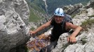 Dome in un tratto di arrampicata.